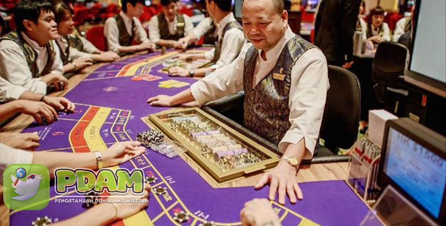 Keuntungan Bermain Poker di Kasino Online Situs Ruby8000