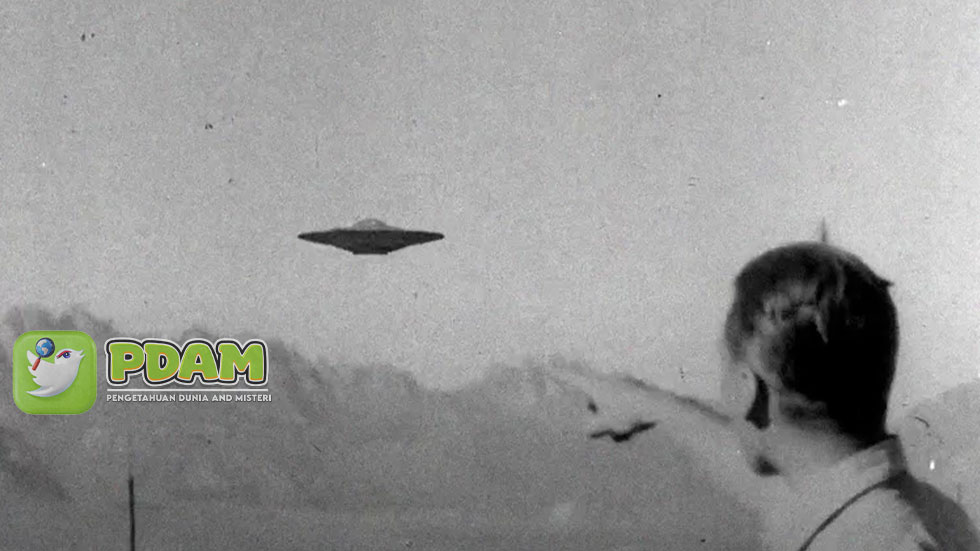 Foto yang diambil Tahun 1962 Bukti Nyata UFO itu ada