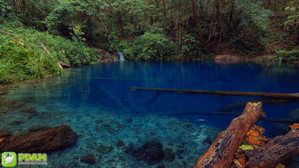 Danau Kaco: Pesona Alam yang Penuh Misteri dan Legenda