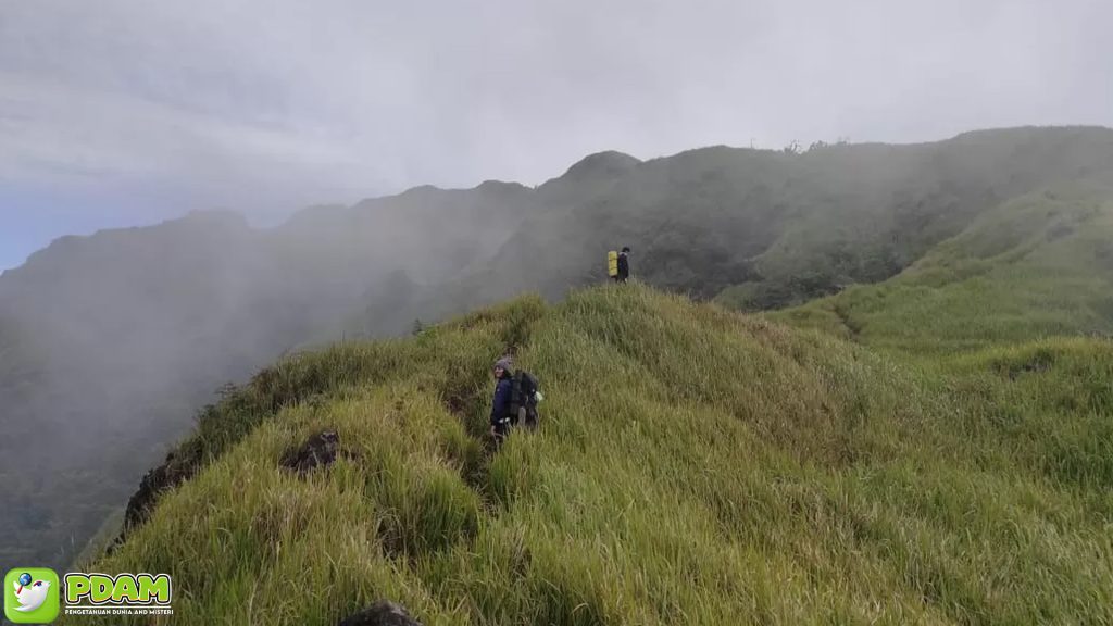 Misteri Gunung Ungaran: Kisah Menyeramkan di Balik Keindahan